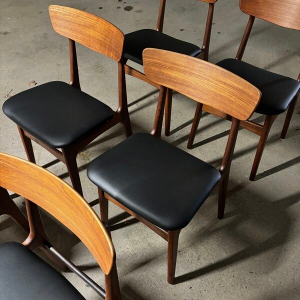 Schiønning & Elgaard teak diningchairs - Image 3